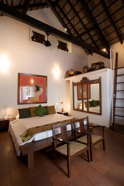 Trinity At Fort Cochin Kochi Стая снимка